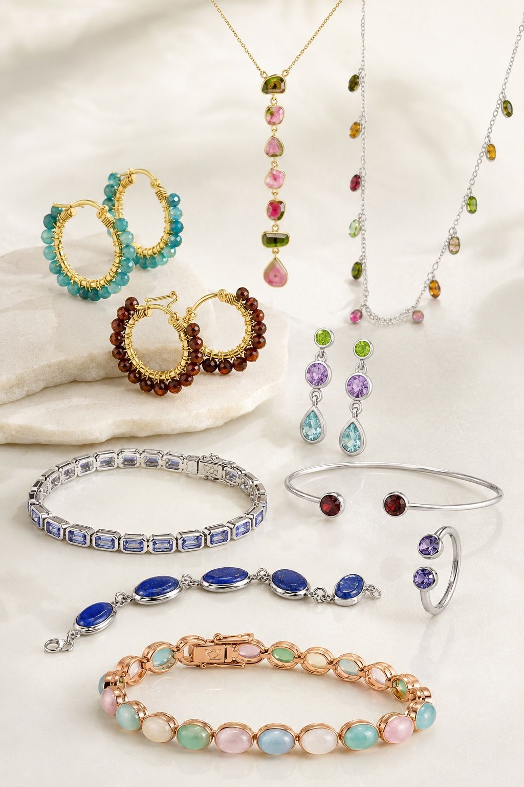 Silberschmuck mit Edelsteinen als Trendkollektion